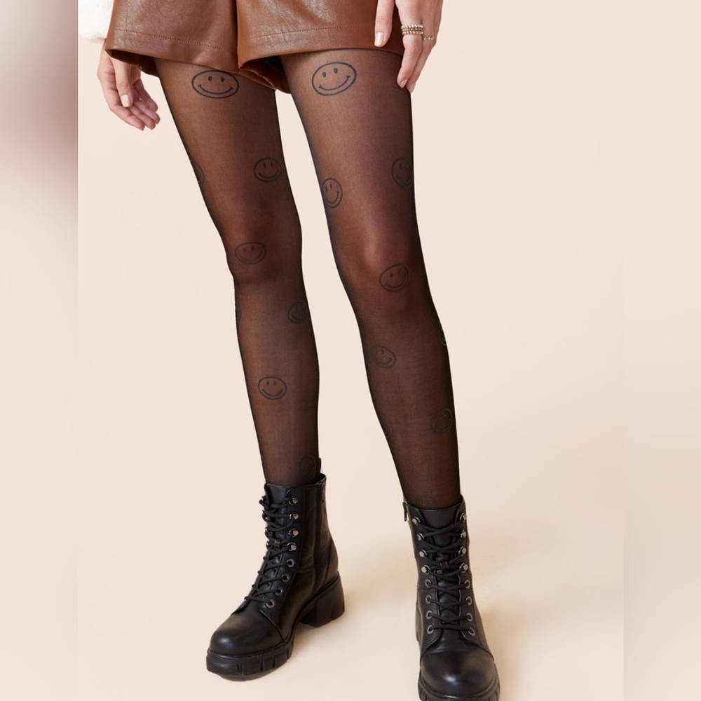 Francesca's smiley face tights - size small/medium